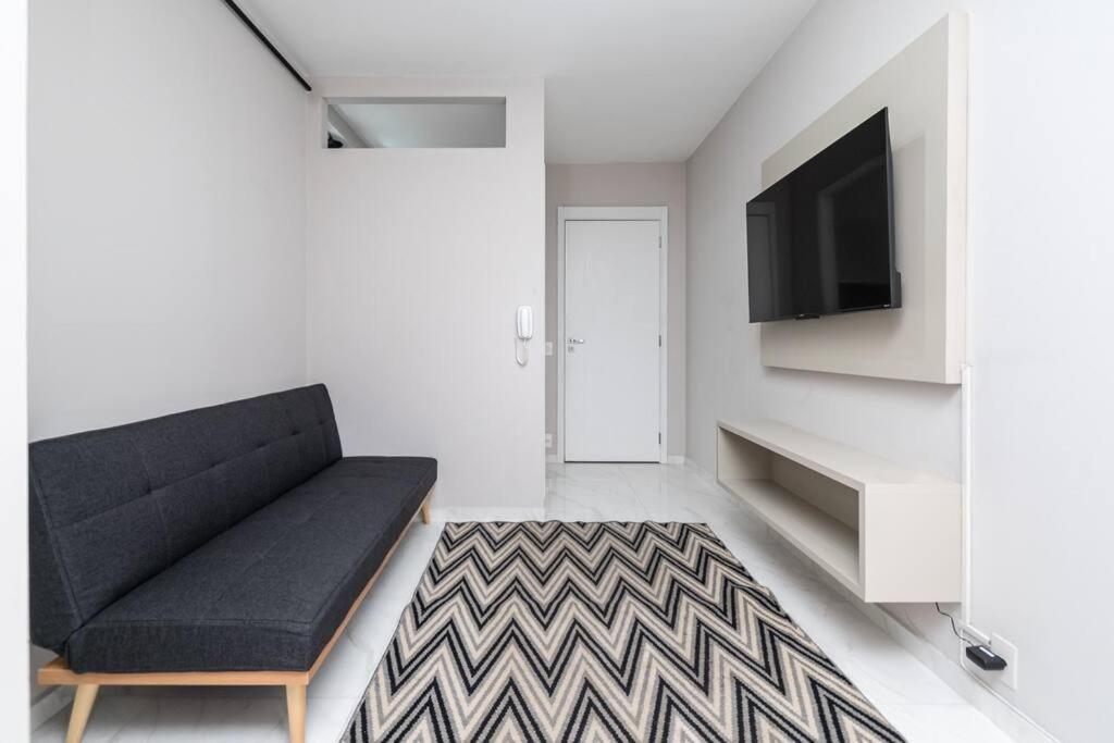 Apartamento Novo Augusta 14 *